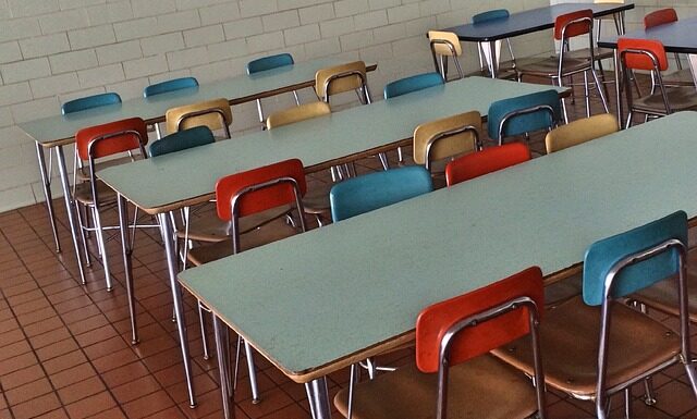 School Lunch Problems Caused By Supply Chain Issues