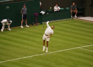 Carlos Alcaraz Dominates Novak Djokovic for Second Straight Wimbledon Title