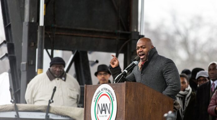 Federal Agents Detain Newark Mayor Amid ICE Facility Protest
