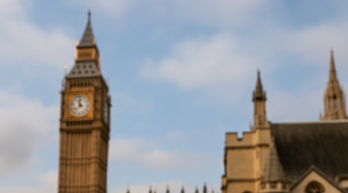 UK Outlaws Disposable Vapes to Address Youth Use and Waste Risks