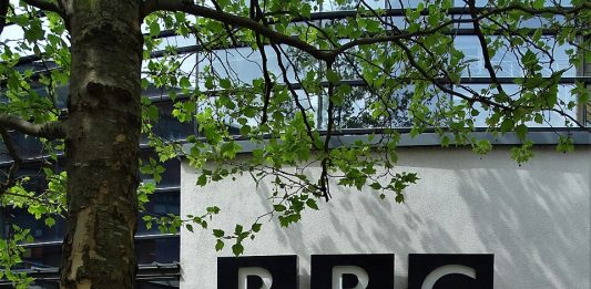 BBC Apology to Trump Sparks Media Uproar, Political Scrutiny and Public Backlash
