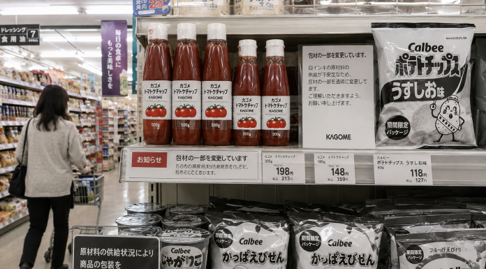 Japanese Food Companies Simplify Packaging as Ink Supplies Tighten