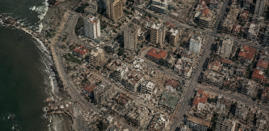 Over 1,400 Dead as Search for Survivors Continues After Venezuela Earthquakes