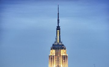 Couple Arrested After Climbing Empire State Building and Getting Engaged