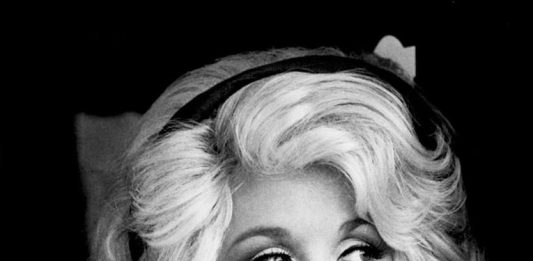 Dolly Parton, Country Music Legend, Dies at 80